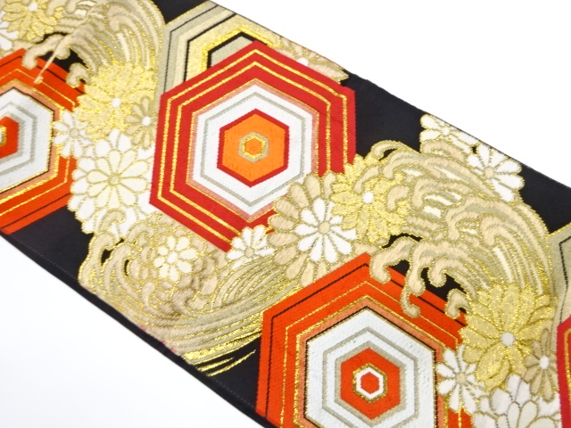 アンティーク　荒波に菊・亀甲模様織り出し袋帯（着用可）